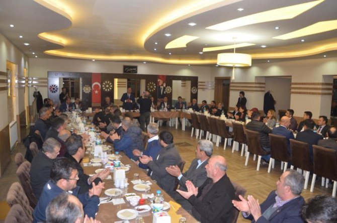 Başkan Oprukçu muhtarlarla bir araya geldi