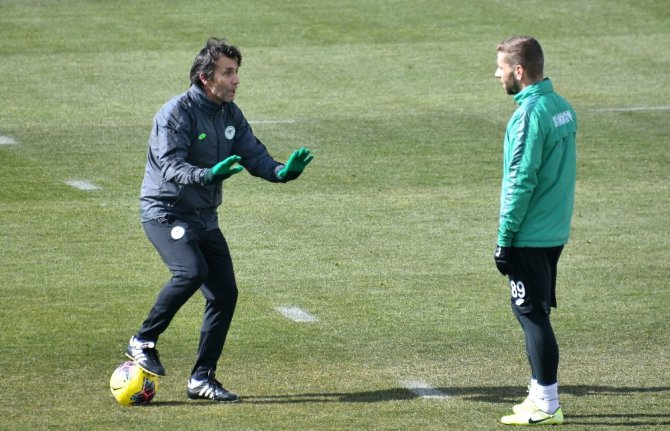 Konyaspor’da Göztepe maçı hazırlıkları sürüyor