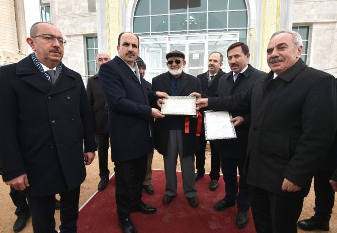 Konya’da Aziz Mahmut Hüdai Camisi açıldı