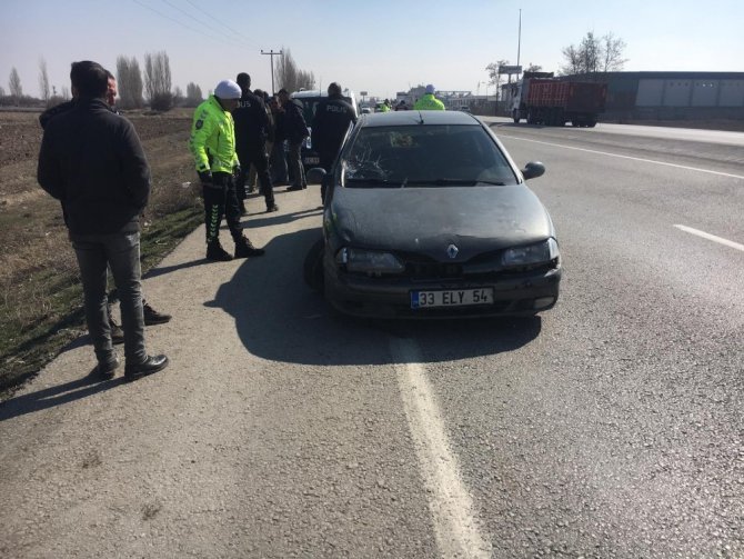 Otomobille kovaladığı aracı şarampole düşürdü, sürücüsünü tüfekle vurup öldürdü