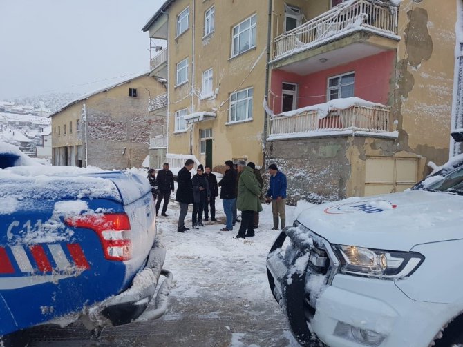 Konya Derebucak’taki depremde 10 bina hasar gördü