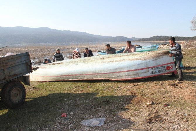 Beyşehir Gölü’nde su ürünleri avlanma yasağı başladı