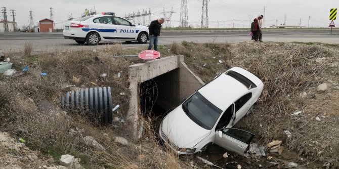 Aksaray’da iki otomobil çarpıştı: 3 yaralı