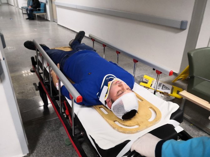 Aksaray’da iki otomobil çarpıştı: 3 yaralı