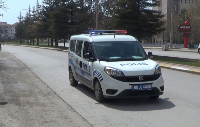Israrla sokakta kalan 65 yaş üstü vatandaşlara 392 TL ceza