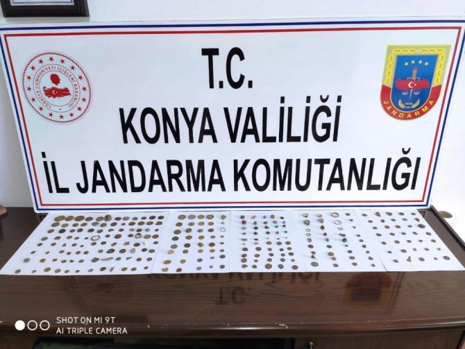Konya’da 216 parça tarihi eser ele geçirildi
