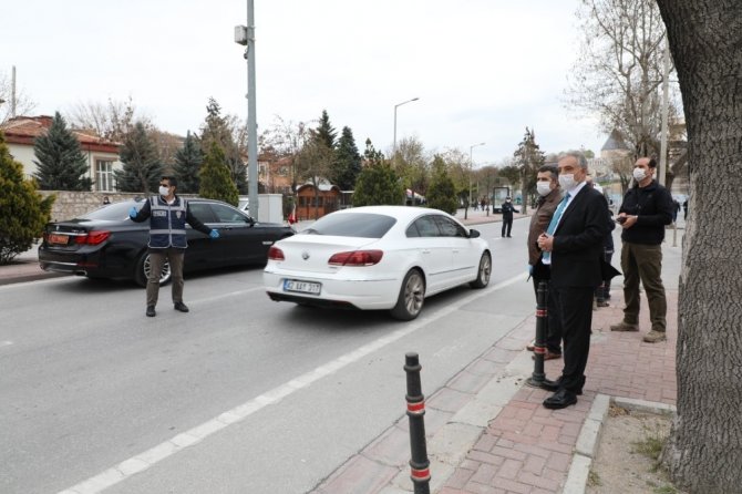 Konya Valisi Toprak, korona virüs tedbirlerini denetledi