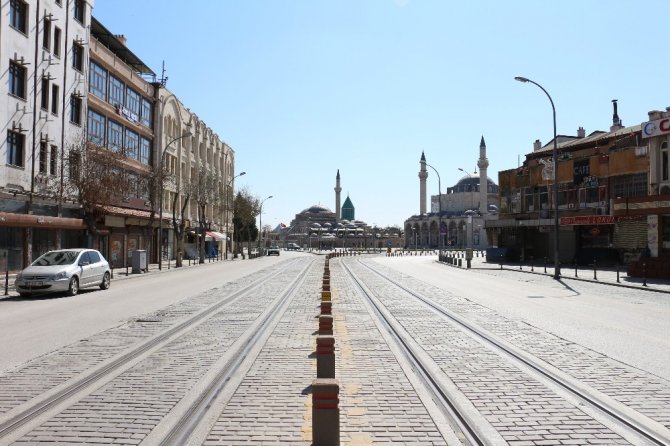 Konya’da sokaklar sessizliğe büründü