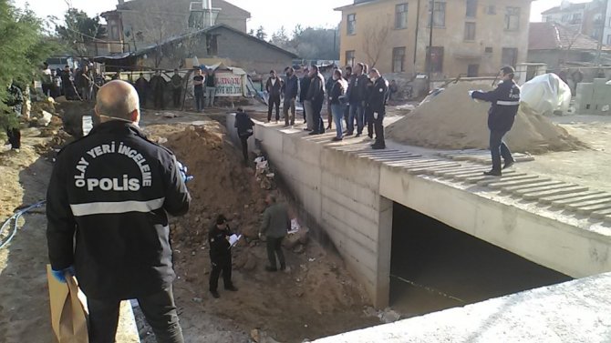 Kayıp çocuk su birikintisinde ölü bulundu