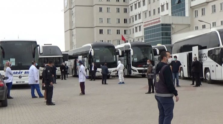 Karantinası biten ve Katar’dan gelen 349 Türk vatandaşı evlerine gönderildi