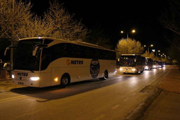 Cezayir’den getirilen 144 Türk vatandaşı Konya’da yurda yerleştirildi