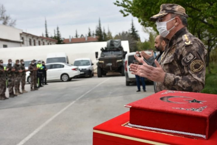 PÖH Timi dualarla Barış Pınarı bölgesine uğurlandı