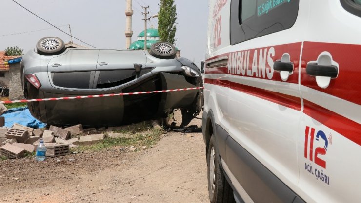 Aksaray’da otomobil takla attı: 1 ölü, 1 ağır yaralı