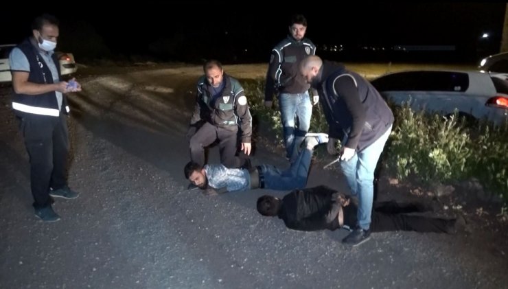 Polis şüpheli kovalamacası sulama kanalında son buldu