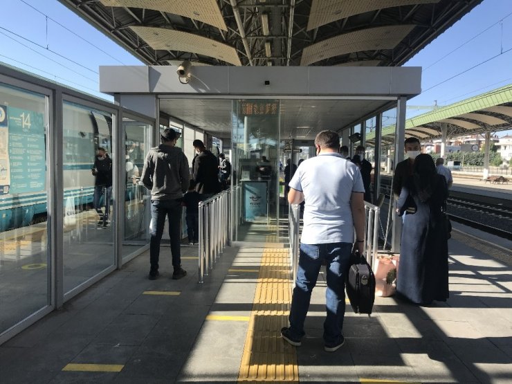 Konya’dan YHT seferleri yeniden başladı