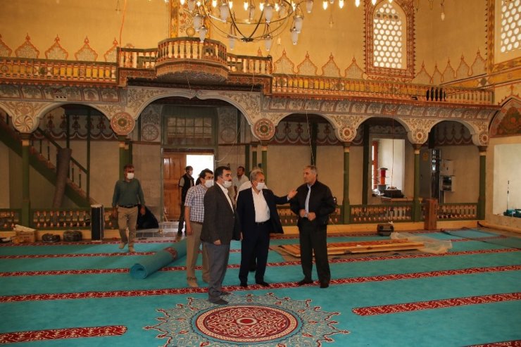Vakıflar Bölge Müdürü Nurullah Osmanlı Akşehir’i ziyaret etti