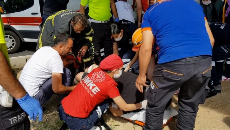 Kazada yaralanan 2’si çocuk 4 yaralıya ilk müdahale refüjde yapıldı