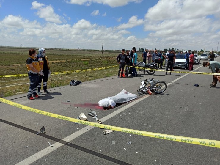 Aksaray’da motosiklet traktöre bağlı tarım makinesine çarptı: 1 ölü