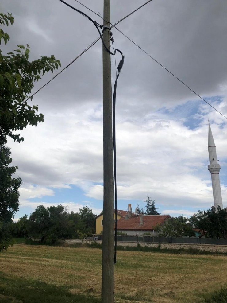 Konya’da 85 bin lira değerinde kablo, para ve altın çalan 5 şüpheli tutuklandı