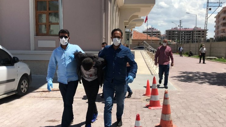 Konya’da 85 bin lira değerinde kablo, para ve altın çalan 5 şüpheli tutuklandı