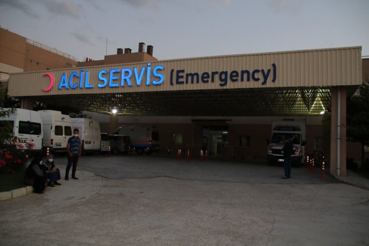 Konya Valisi Özkan yaralı tarım işçilerini ziyaret etti
