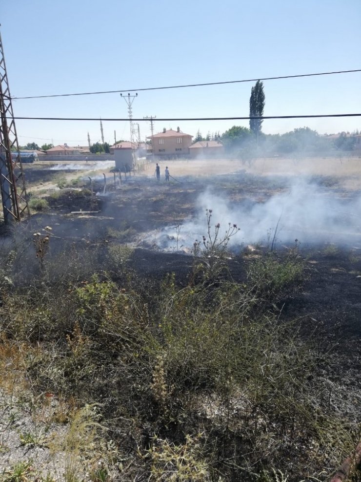 Kulu’da ot yangını büyümeden söndürüldü