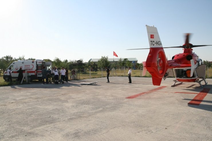 Kalp krizi geçiren tarım işçisi helikopter ambulansla hastaneye sevk edildi