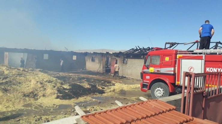 Kulu’da ağıl yangını