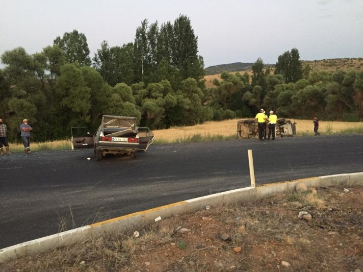 Konya’da iki otomobil çarpıştı: 3 yaralı