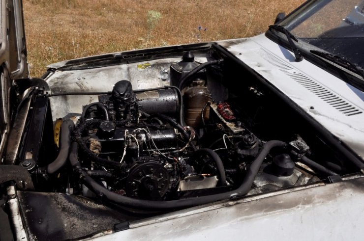 Konya’da seyir halindeki otomobilde yangın