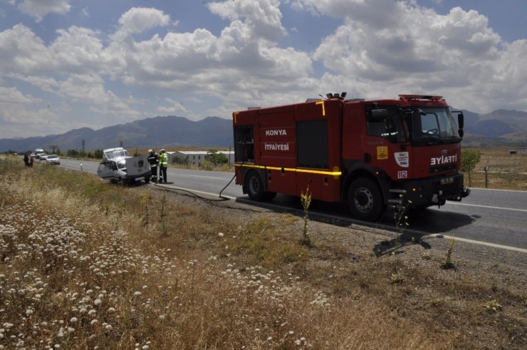 Konya’da seyir halindeki otomobilde yangın