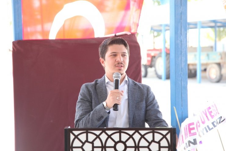 AK Parti Ahırlı ve Yalıhüyük ilçe kongreleri gerçekleştirildi