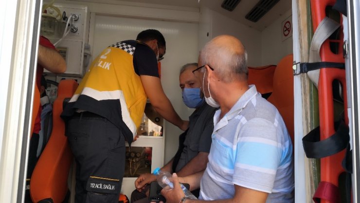 Aksaray’da yolcu minibüsüyle otomobil çarpıştı: 18 yaralı