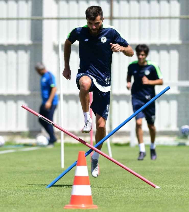 Konyaspor yeni sezon hazırlıklarını sürdürüyor