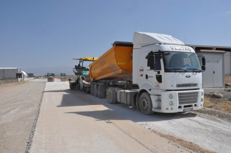 Ereğli Belediyesi asfalt çalışmalarına devam ediyor