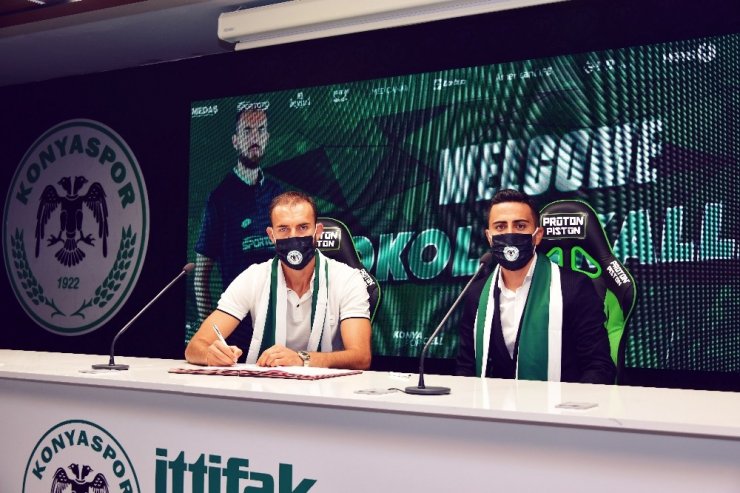 Konyaspor, Cikalleshi’yi transfer etti