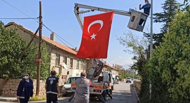 Trafik kazasında şehit olan polisin ailesine acı haber ulaştı