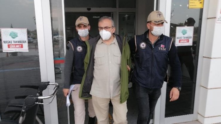 Sırrı Süreyya Önder Aksaray’da gözaltına alındı
