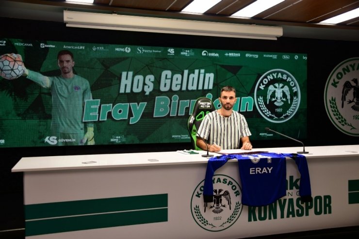 Konyaspor’da çifte imza