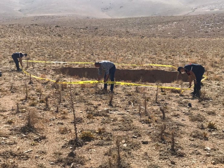 Konya’da 30 metre çapında obruk oluştu