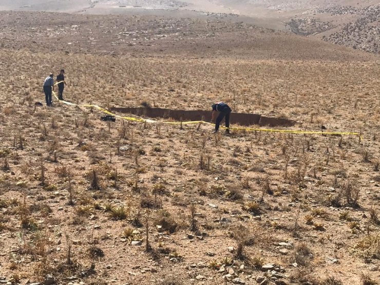 Konya’da 30 metre çapında obruk oluştu