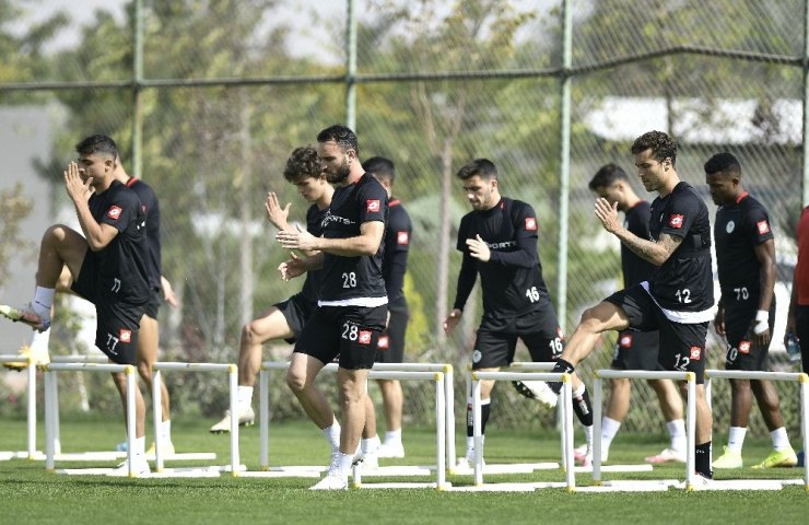 Konyaspor’da Yeni Malatyaspor maçı hazırlıkları sürüyor