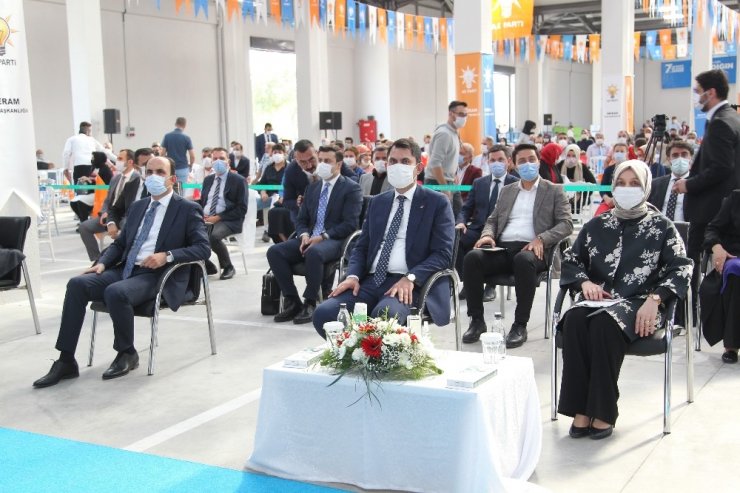 Bakan Kurum: “19 yıl boyunca; birçok kez dikenli yollardan geçtik”