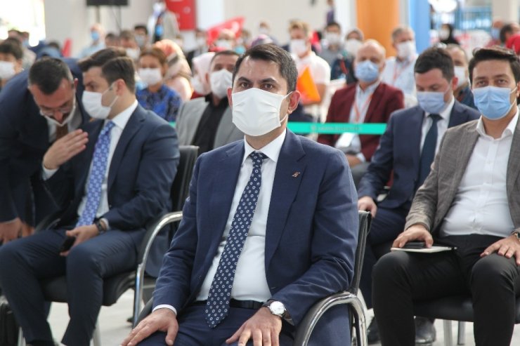 Bakan Kurum: “19 yıl boyunca; birçok kez dikenli yollardan geçtik”