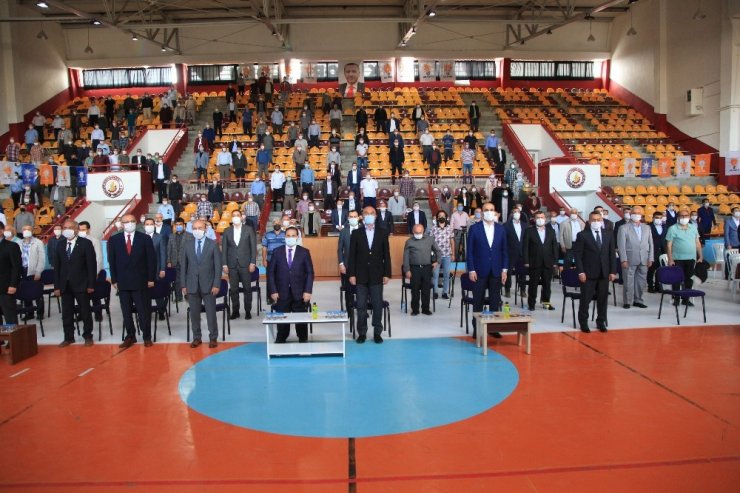 AK Parti Derebucak ve Seydişehir ilçe kongreleri yapıldı