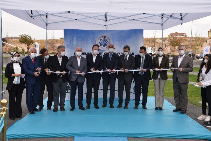 Selçuklu’da bisiklet ve kaykay parkı açıldı