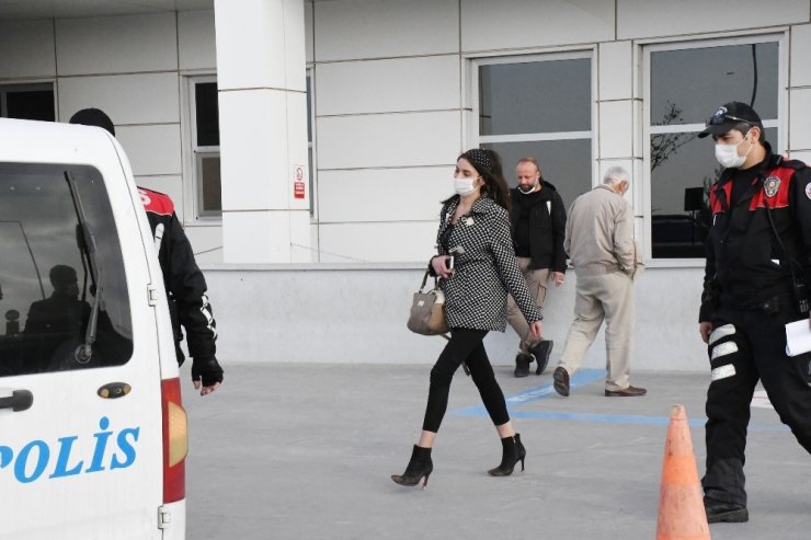 Kaçırılmak istenen kız son anda polis ekiplerince kurtarıldı