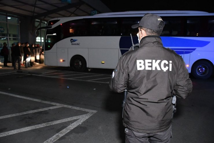 Aksaray’da asker uğurlamasında korona virüs tedbirleri yok sayıldı