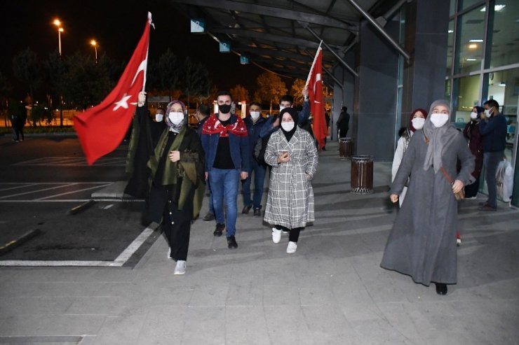 Aksaray’da asker uğurlamasında korona virüs tedbirleri yok sayıldı
