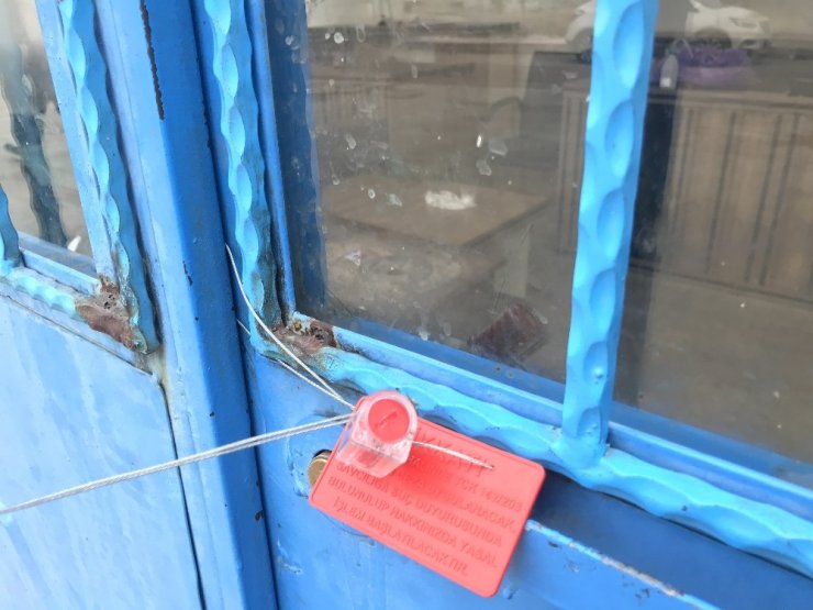 Süt kazanına girip banyo yaptı